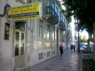 Residencial Castromira Apartment Lisbon Bagian luar foto
