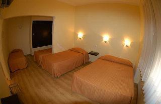 Residencial Castromira Apartment Lisbon Bagian luar foto